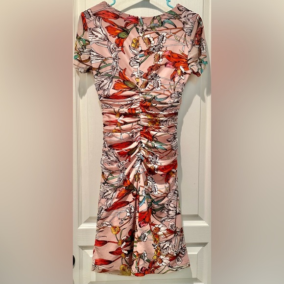 Kay Unger Short Sleeve Floral Mesh Ruched Bodycon Dress in Dusty Pink - Picture 6 of 7